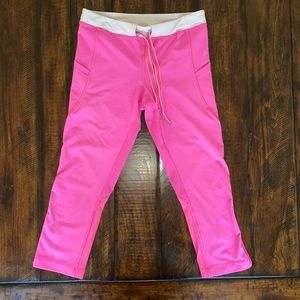 Lululemon Athletica hot pink leggings short crop
